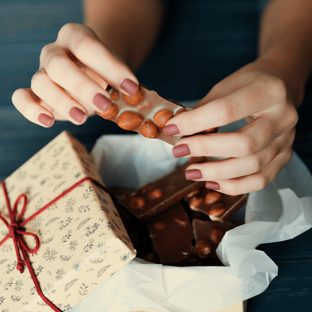 Chocolate nails: Η τάση που θα επικρατήσει τον φετινό χειμώνα