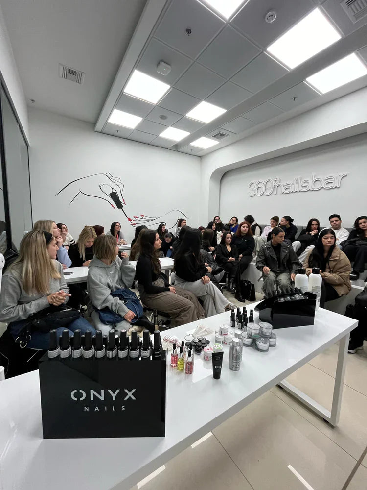 Γνωρίστε την ONYX nails