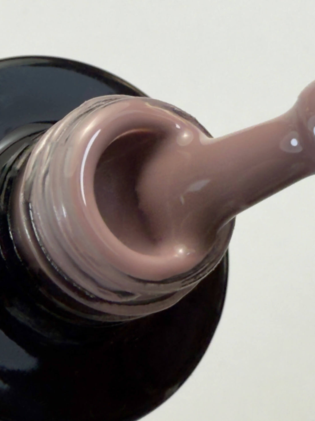 Ημιμόνιμο βερνίκι 050 Soft Taupe 7ml